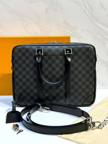 Louis Vuitton портфель