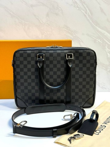 Louis Vuitton портфель