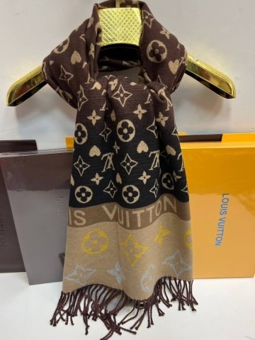 Louis Vuitton палантин