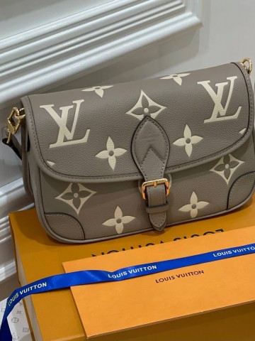 Louis Vuitton Diane сумка