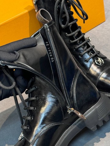 Louis Vuitton District ranger ботинки