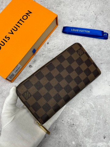 Louis Vuitton кошелек
