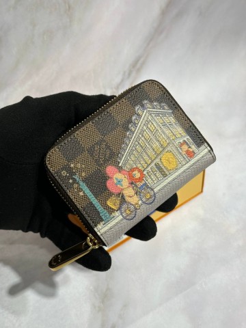 Louis Vuitton кошелек