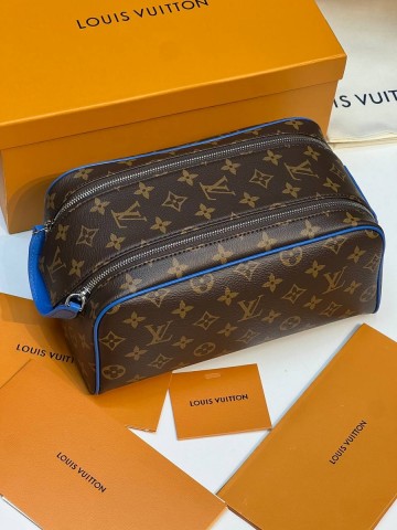Louis Vuitton косметичка