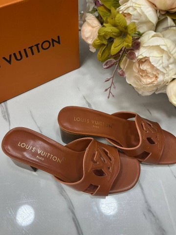 Louis Vuitton сабо