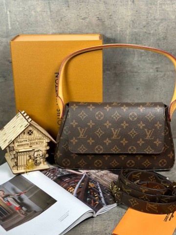 Louis Vuitton сумка