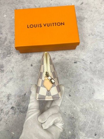 Louis Vuitton косметичка