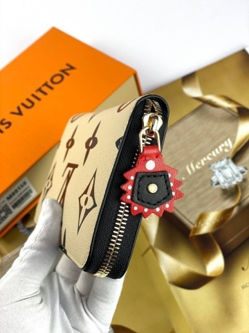 Louis Vuitton кошелек