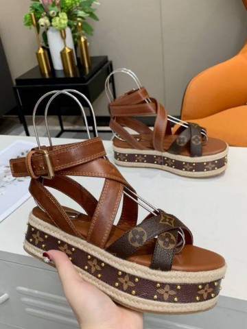 Louis Vuitton босоножки