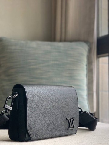 Louis Vuitton Takeoff сумка