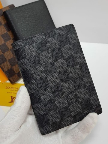 Louis Vuitton обложка на паспорт
