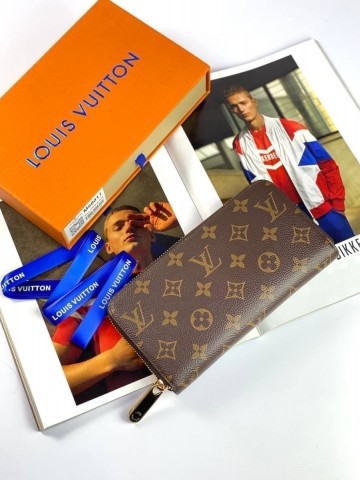 Louis Vuitton кошелек