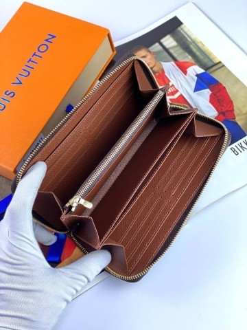Louis Vuitton кошелек