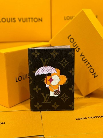 Louis Vuitton обложка на паспорт