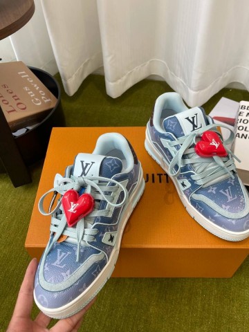 Louis Vuitton кроссовки