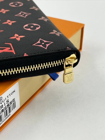 Louis Vuitton кошелек