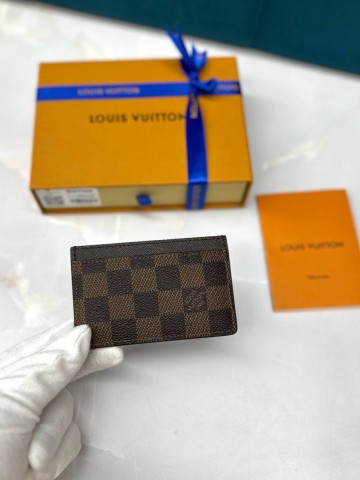 Louis Vuitton картхолдер