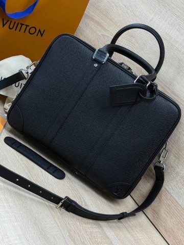 Louis Vuitton портфель