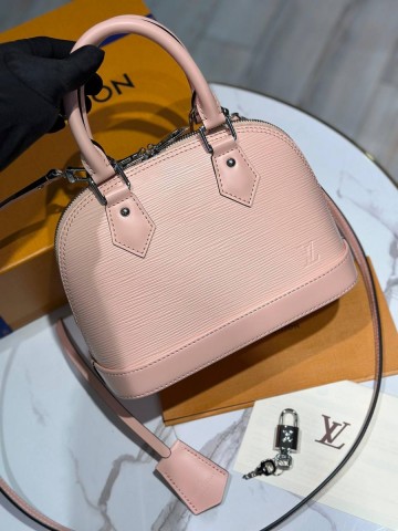 Louis Vuitton Alma BB сумка