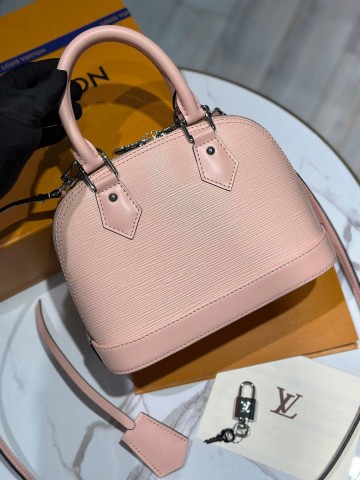 Louis Vuitton Alma BB сумка