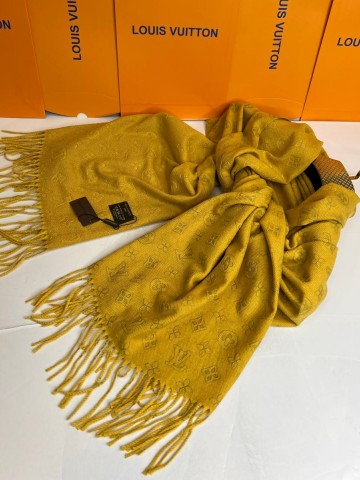 Louis Vuitton палантин