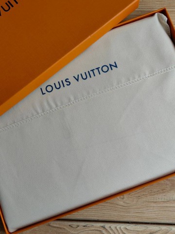 Louis Vuitton папка