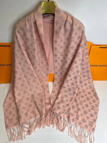 Louis Vuitton палантин