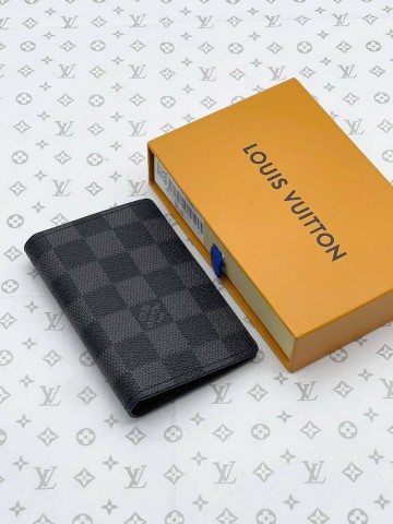 Louis Vuitton картхолдер