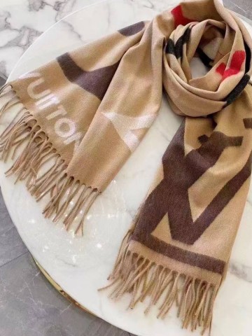 Louis Vuitton The Ultimate шарф
