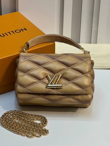 Louis Vuitton GO-14 MM сумка