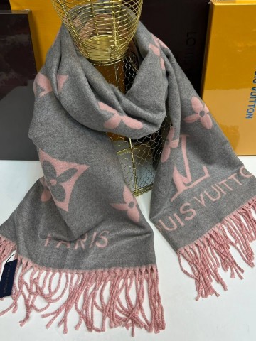 Louis Vuitton палантин