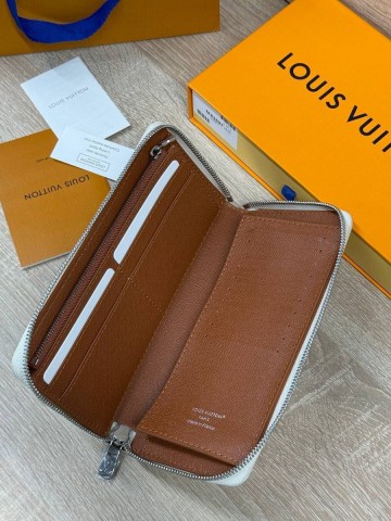 Louis Vuitton кошелек