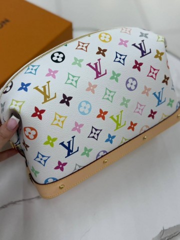 Louis Vuitton косметичка