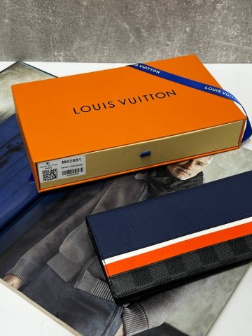 Louis Vuitton кошелек