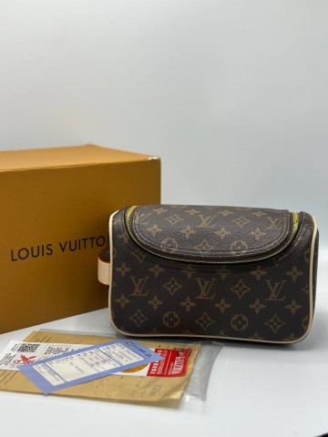 Louis Vuitton косметичка