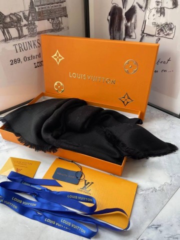 Louis Vuitton палантин
