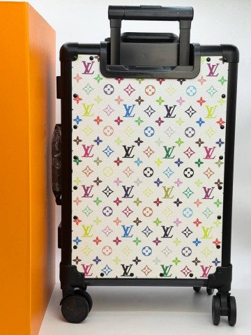 Louis Vuitton чемодан