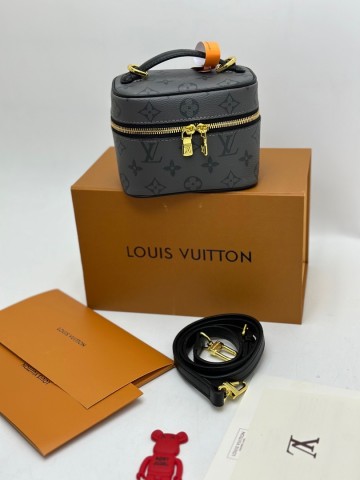 Louis Vuitton косметичка