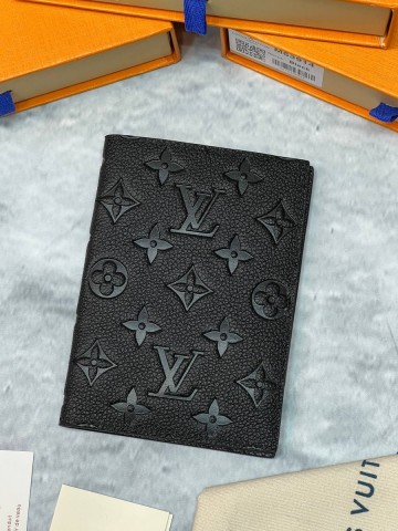 Louis Vuitton обложка на паспорт