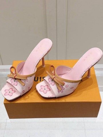 Louis Vuitton сабо