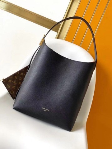 Louis Vuitton Low key hobo сумка