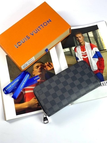 Louis Vuitton кошелек