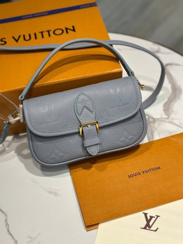 Louis Vuitton Nano Diane сумка