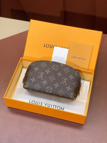 Louis Vuitton косметичка