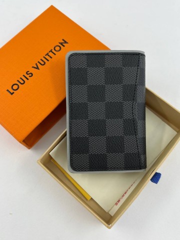 Louis Vuitton картхолдер