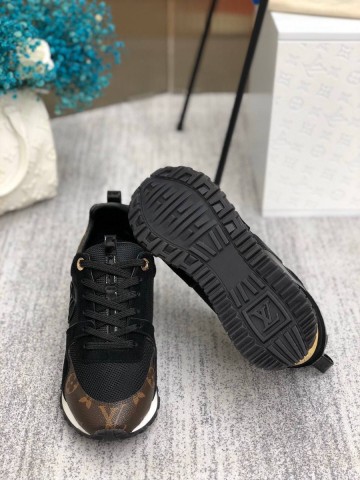Louis Vuitton Run Away кроссовки