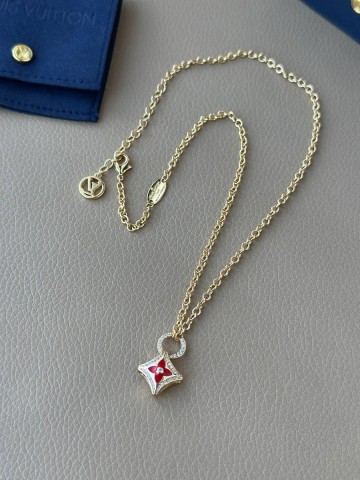 Louis Vuitton кулон
