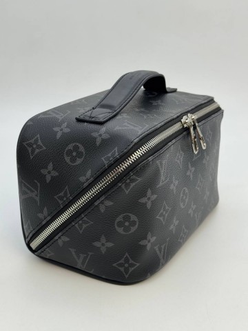 Louis Vuitton косметичка