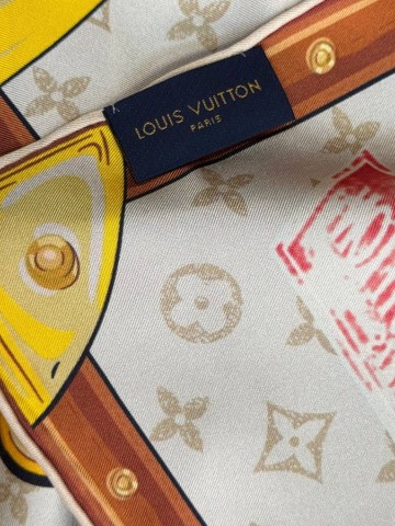 Louis Vuitton платок