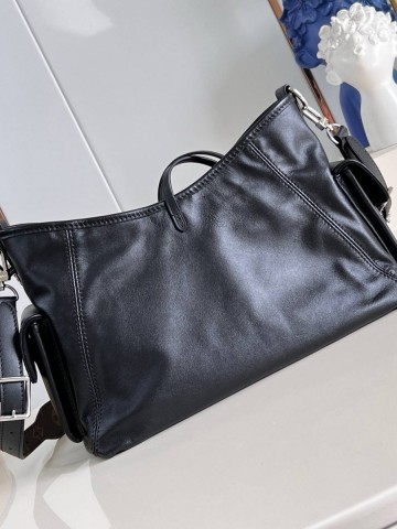 Louis Vuitton Carry All Cargo сумка